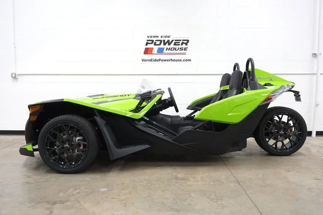 2025 Polaris Slingshot SLINGSHOT SL Autodrive Liquid Lime