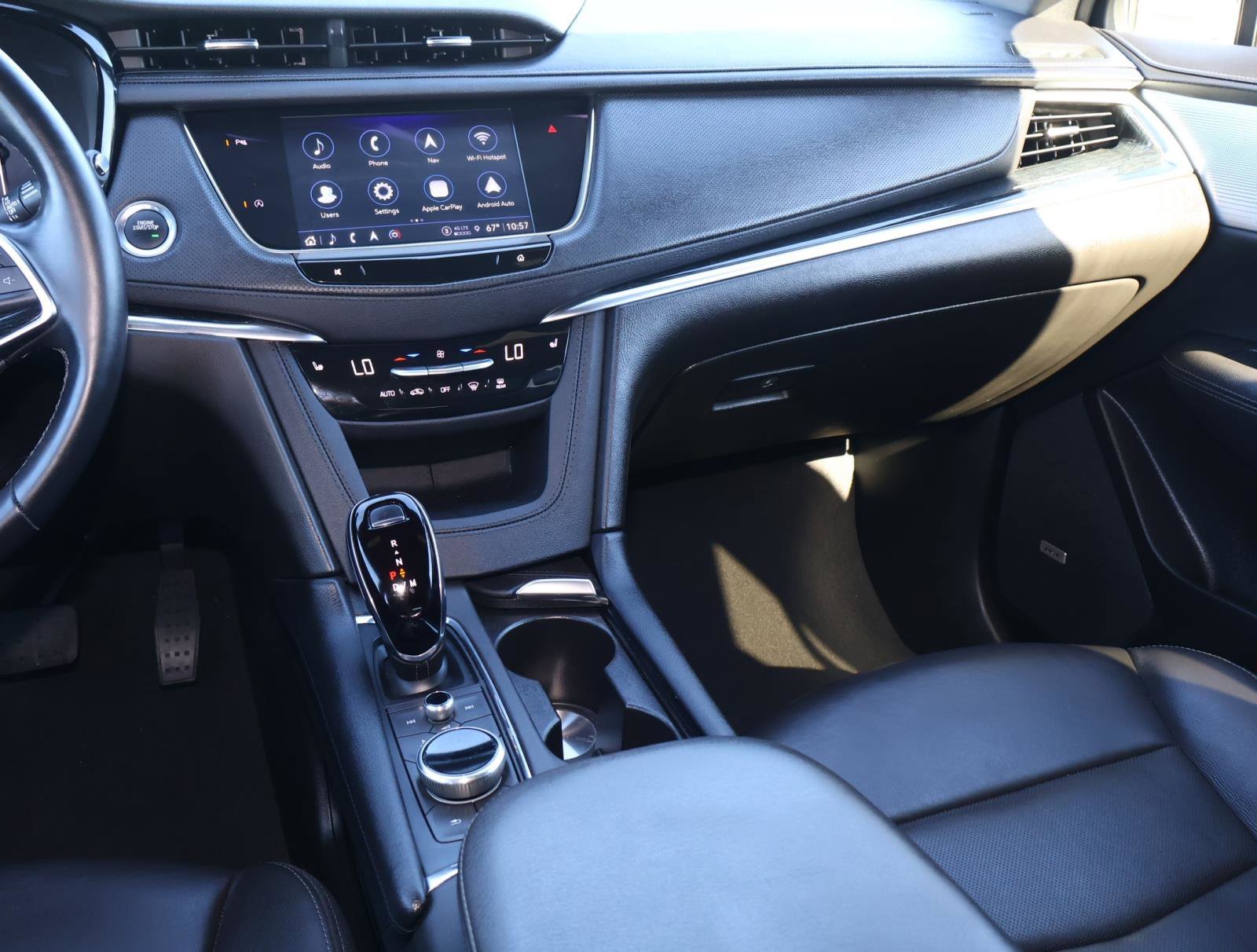 Used 2025 Stellar Black Metallic Cadillac Premium Luxury image 15