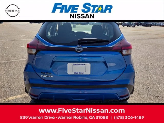 Used 2024 Blue Nissan S image 10