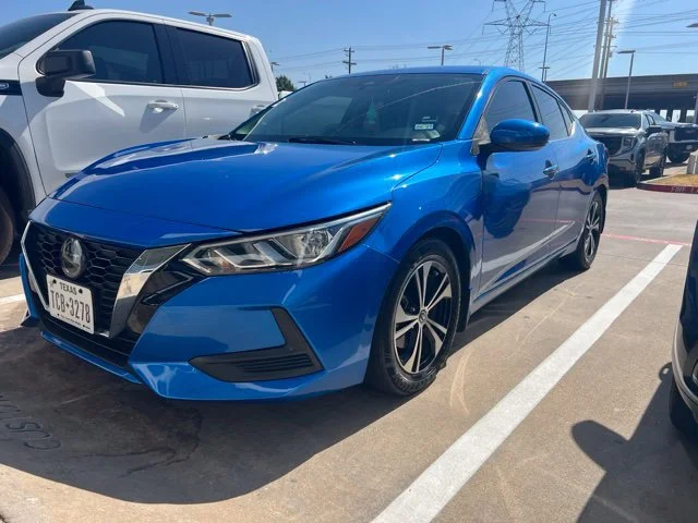 Used 2020 Blue Nissan SV image 2