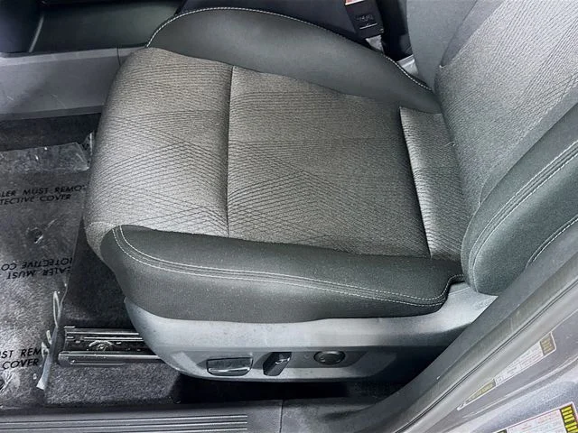 Used 2025 Gray Nissan SV image 18