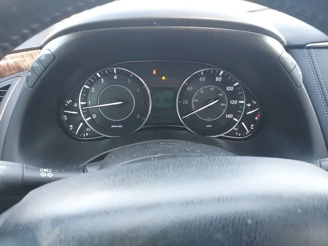 Used 2018 Black Nissan Platinum image 11