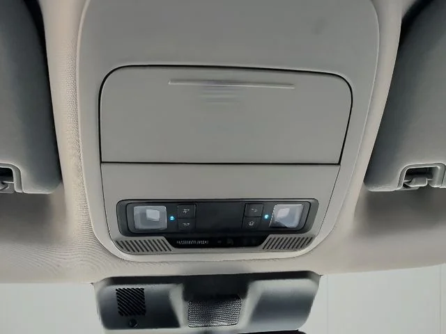Used 2023 White Ford XLT image 33