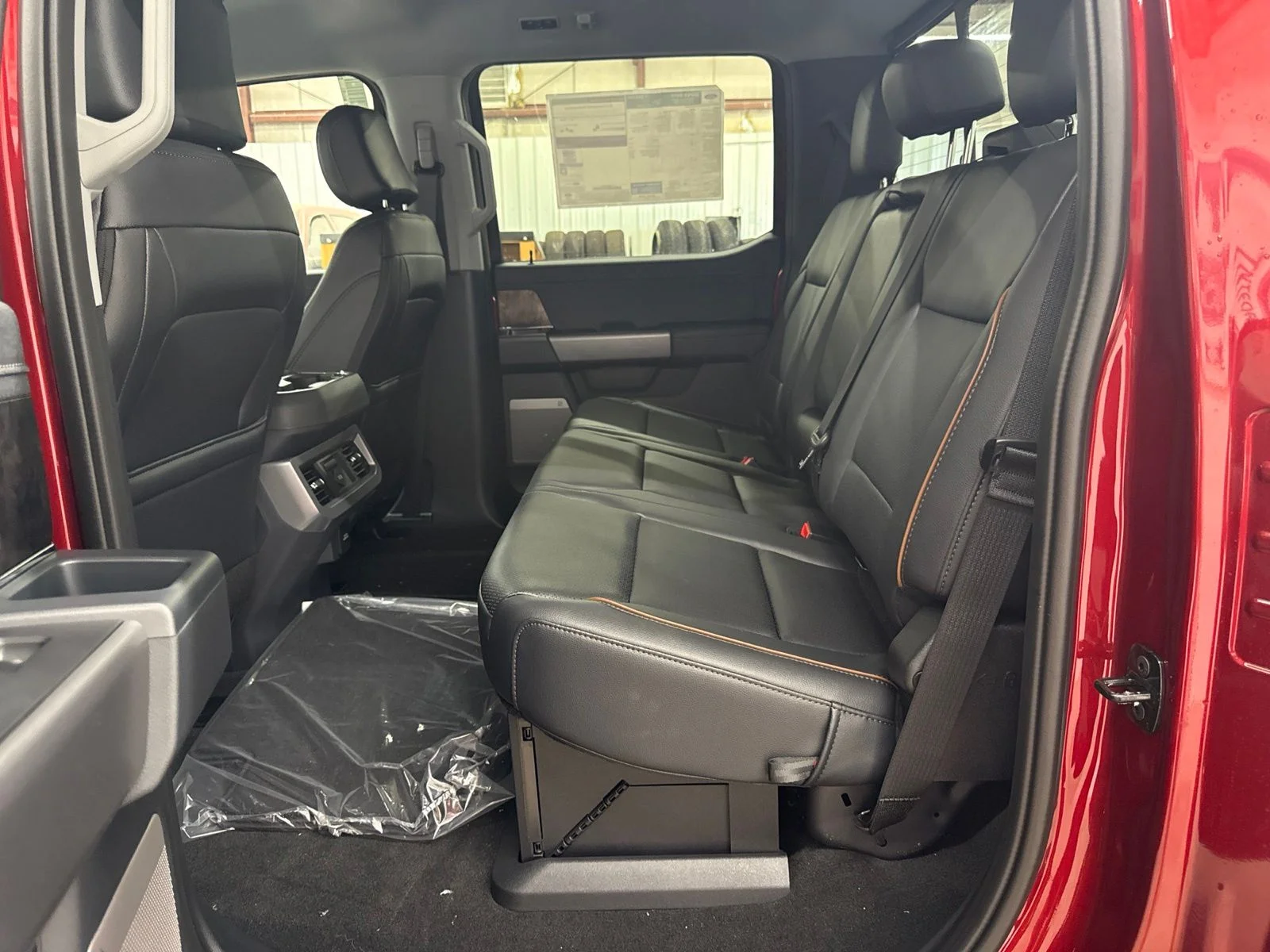 New 2027 Ruby Red Metallic Tinted Clearcoat Ford F-250® Lariat® image 19