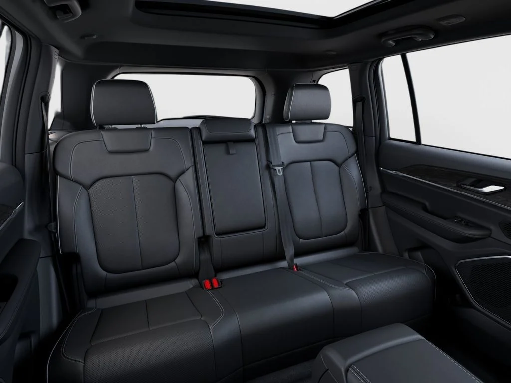 New 2026 Steel Blue Exterior Paint Jeep Limited Reserve image 17