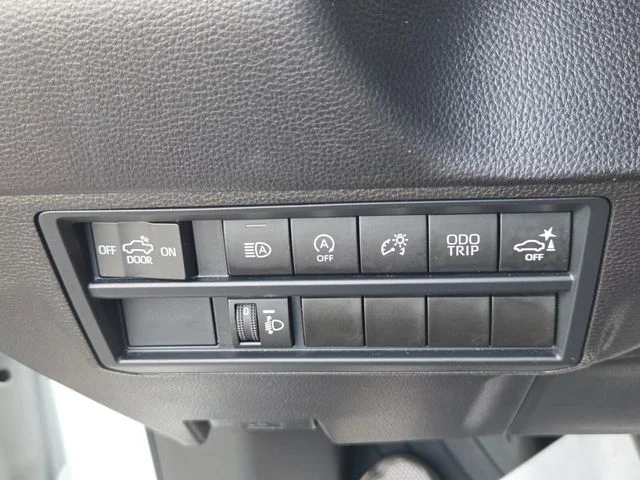 Used 2024 White Toyota SR5 image 25