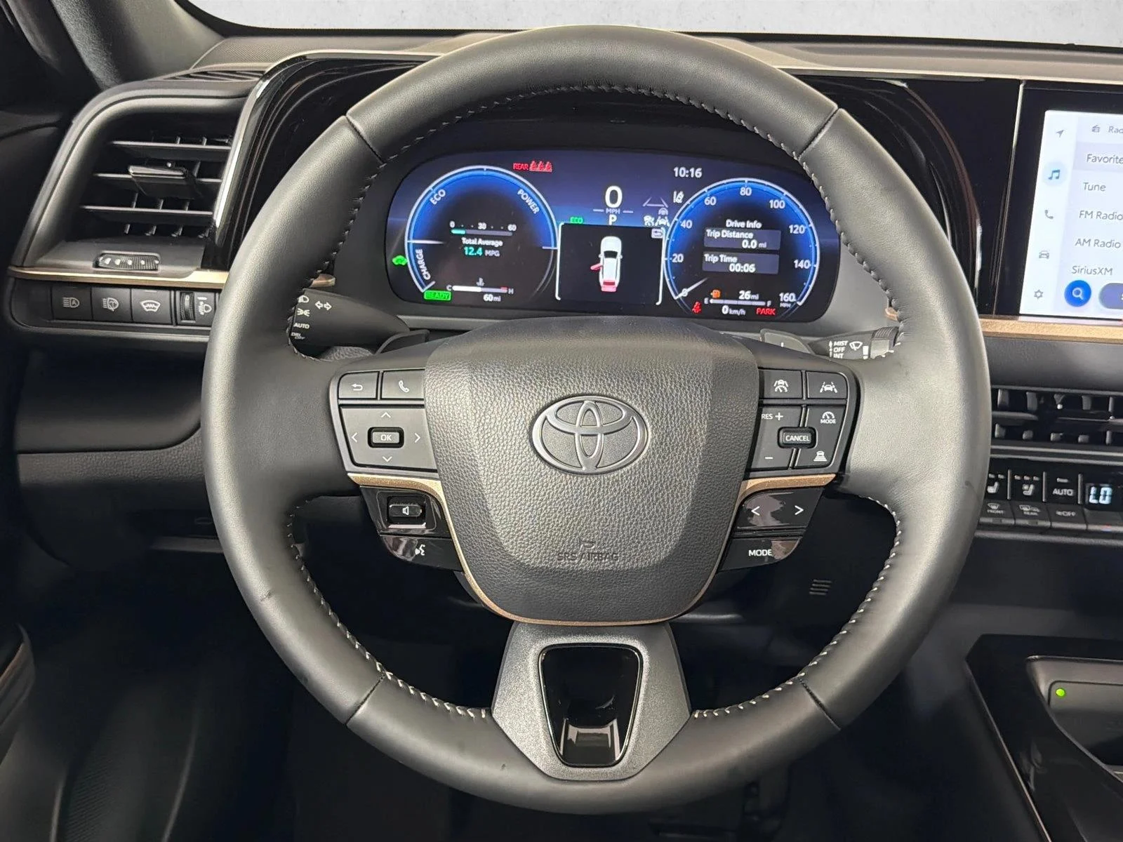 Used 2025 Copper Toyota XLE image 24