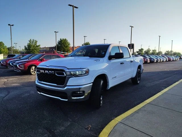 Used 2025 White Ram Big Horn/Lone Star image 3