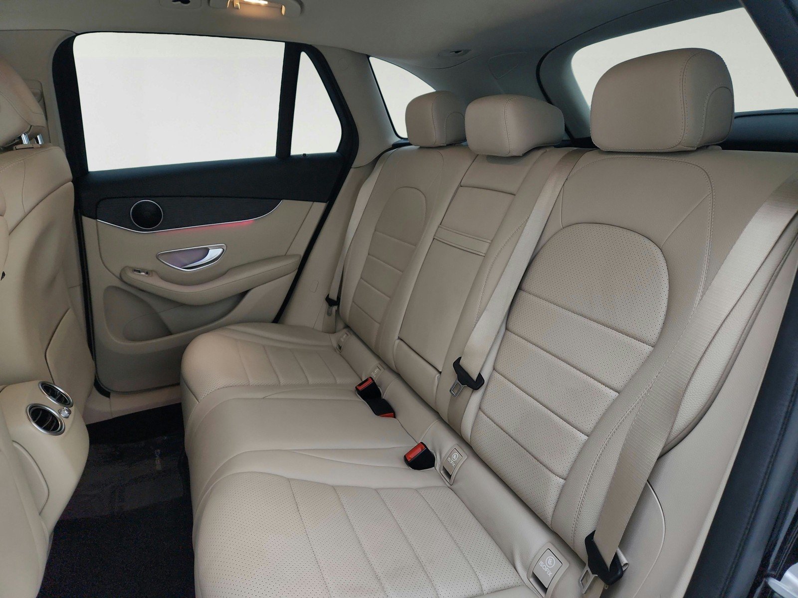 Used 2020 Black Mercedes-Benz GLC 300 image 26