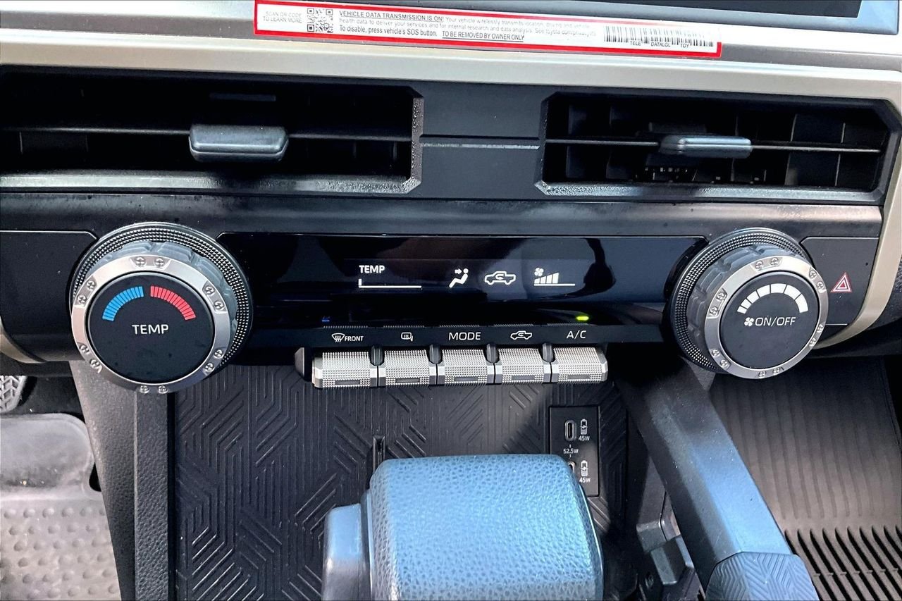 Used 2025  Toyota SR5 image 24
