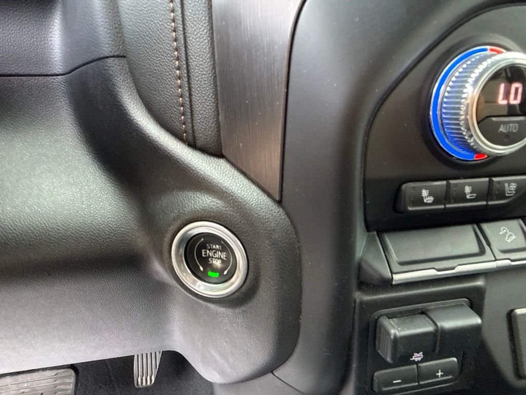 Used 2021 Black GMC AT4 image 38
