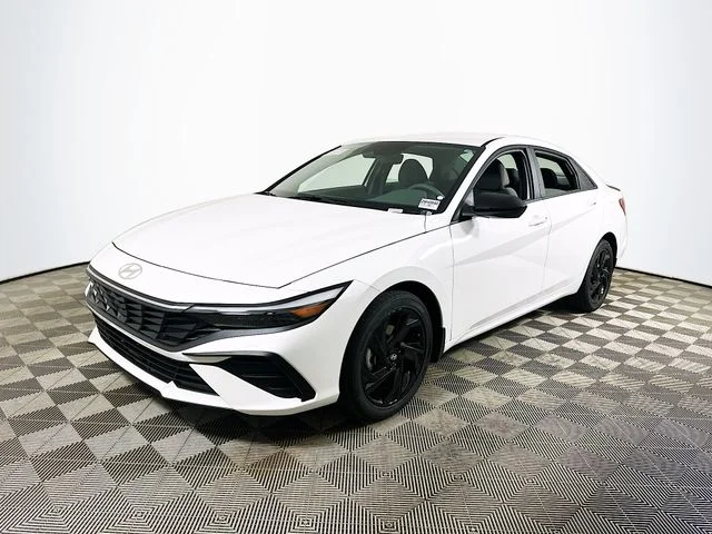 New 2026 Hyundai ELANTRA SEL Sport