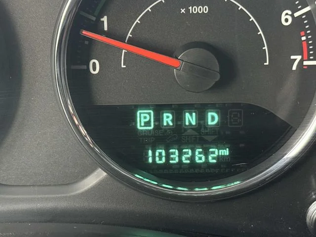 Used 2015 Gray Jeep Unlimited Sport image 35
