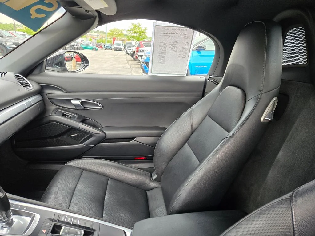 Used 2019 Black Porsche Base image 23