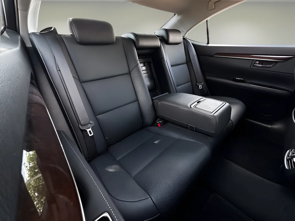 Used 2017 White Lexus 350 image 20