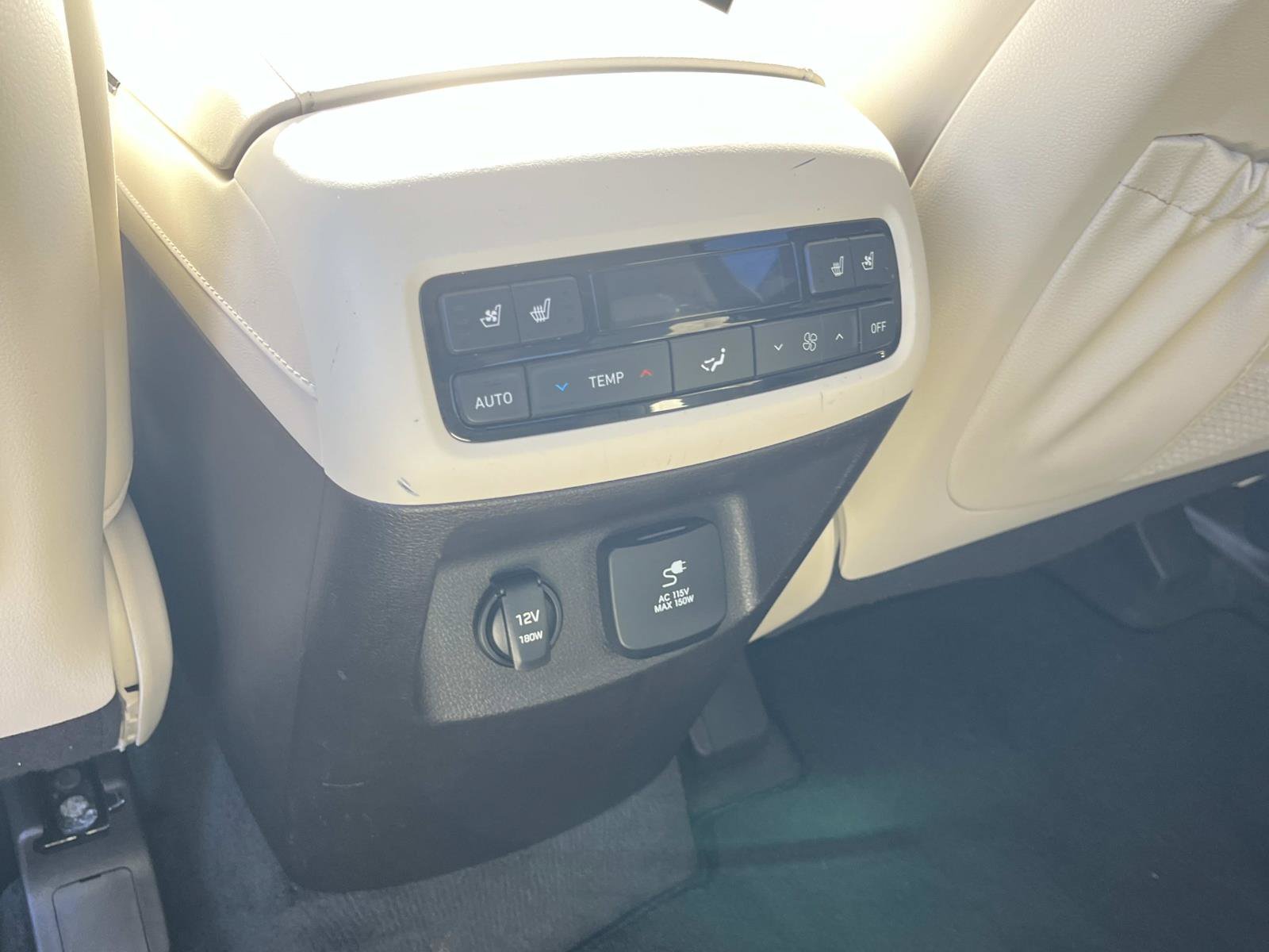 Used 2021 Becketts Black Hyundai Calligraphy image 19