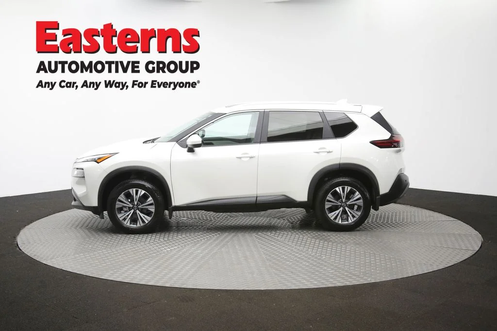 Used 2023 White Nissan SV image 61