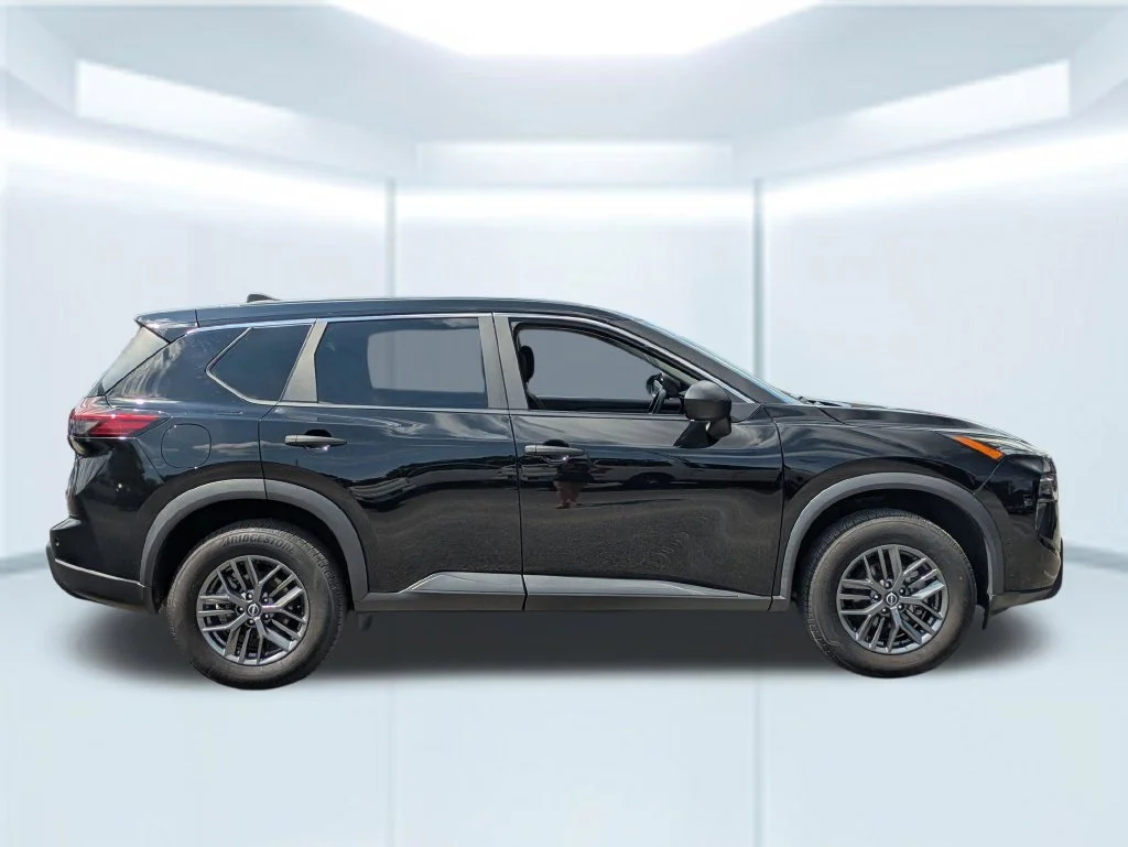 Used 2024 Black Nissan S image 7