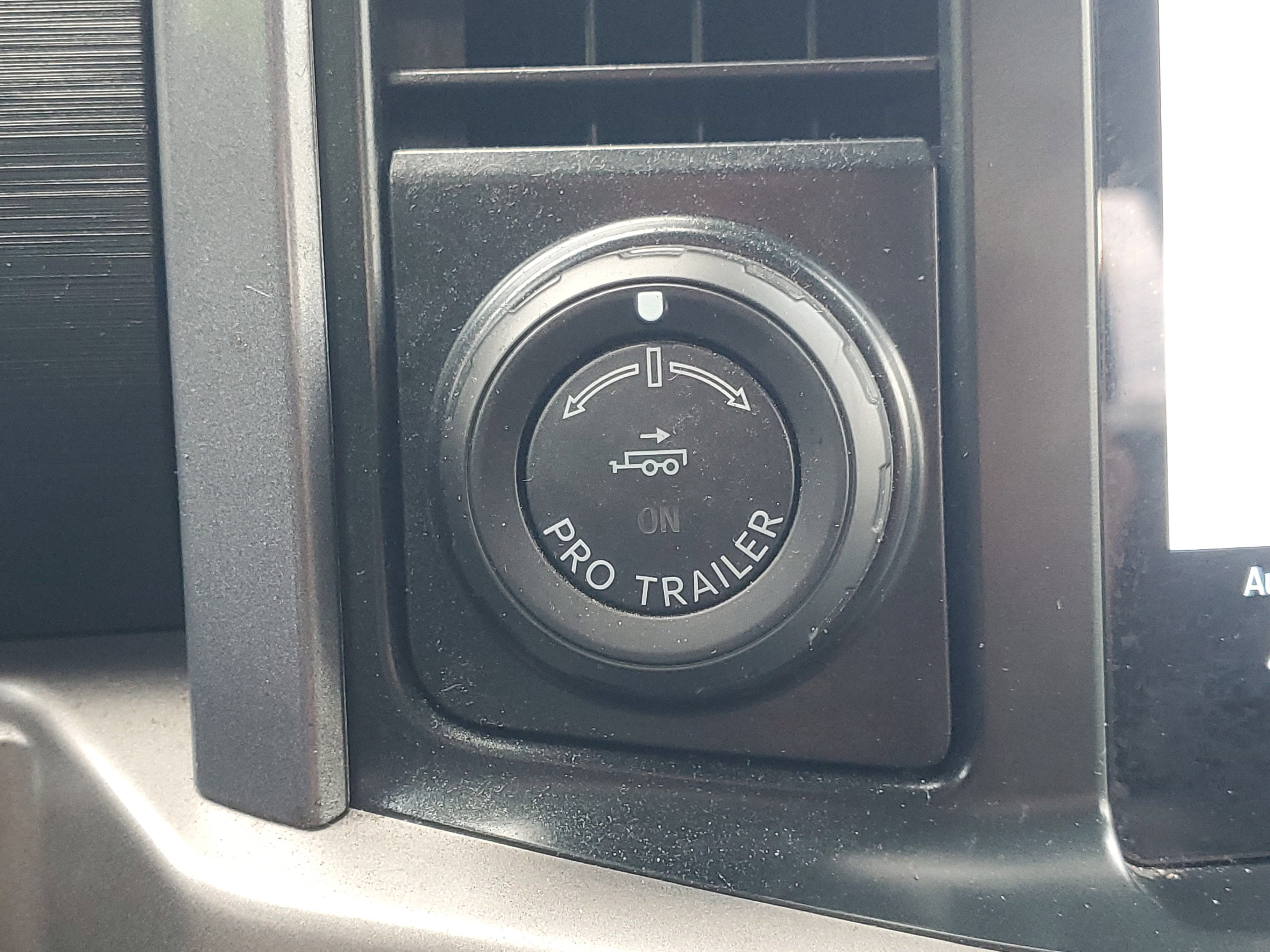 Used 2024 Oxford White Ford XLT image 28