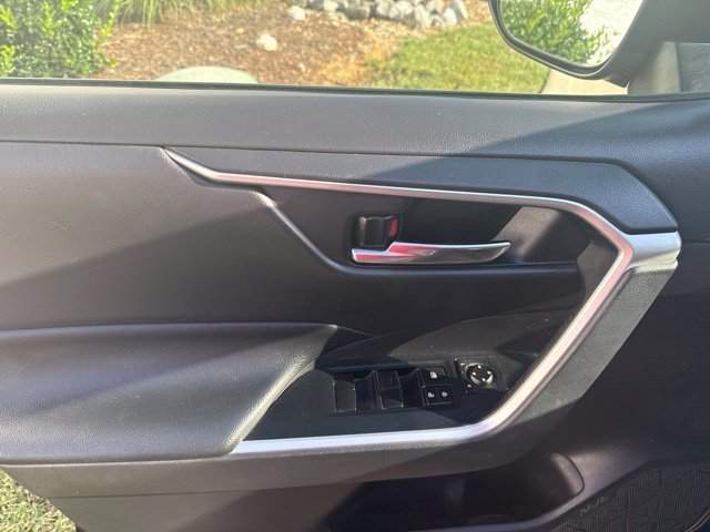 Used 2019 Blue Toyota XLE image 23
