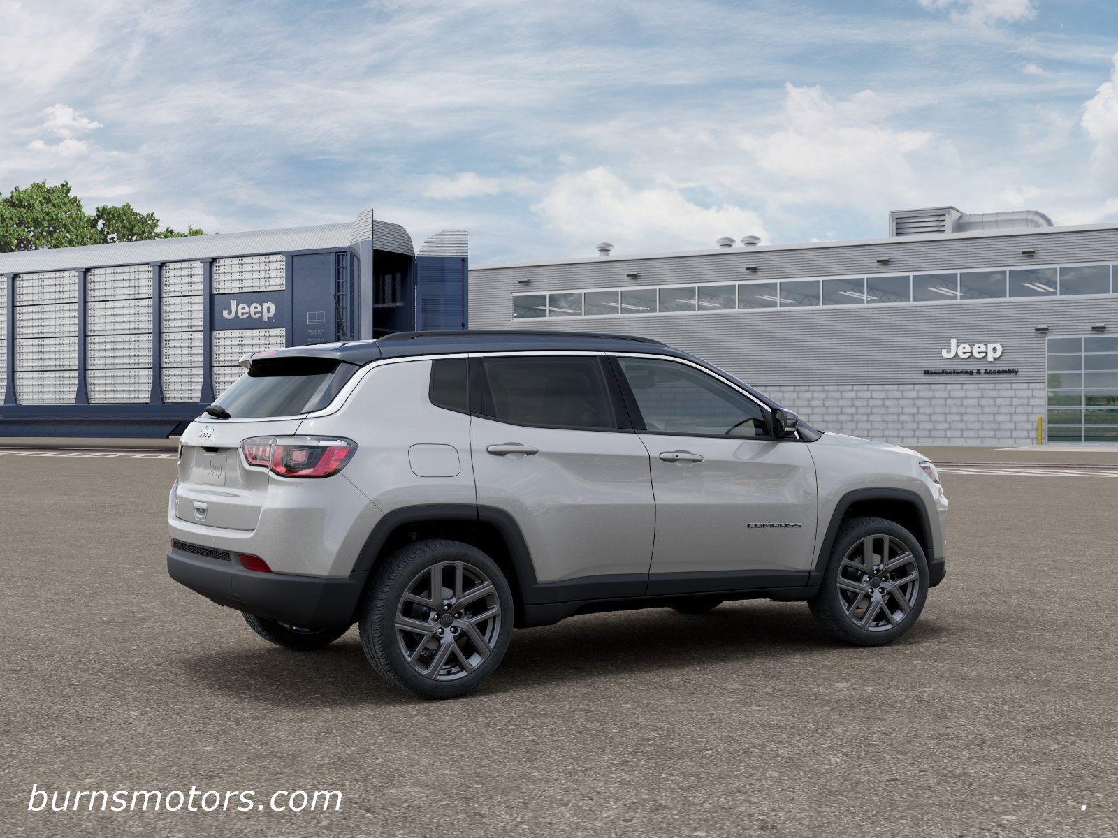 New 2026 Silver Zynith Metallic Clear-Coat Exterior Paint Jeep Limited Altitude image 4