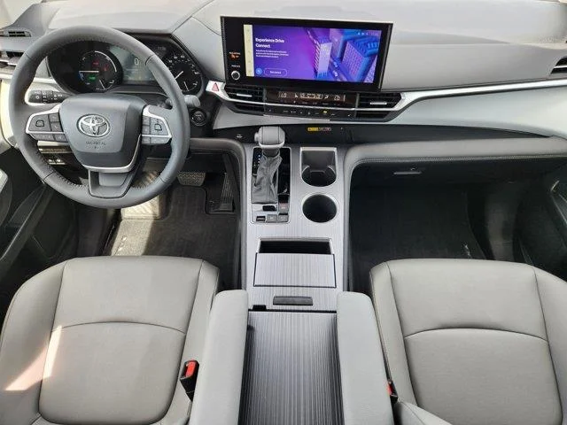 New 2026 White Toyota XLE 8 Passenger Front-Wheel Drive Passenger image 19