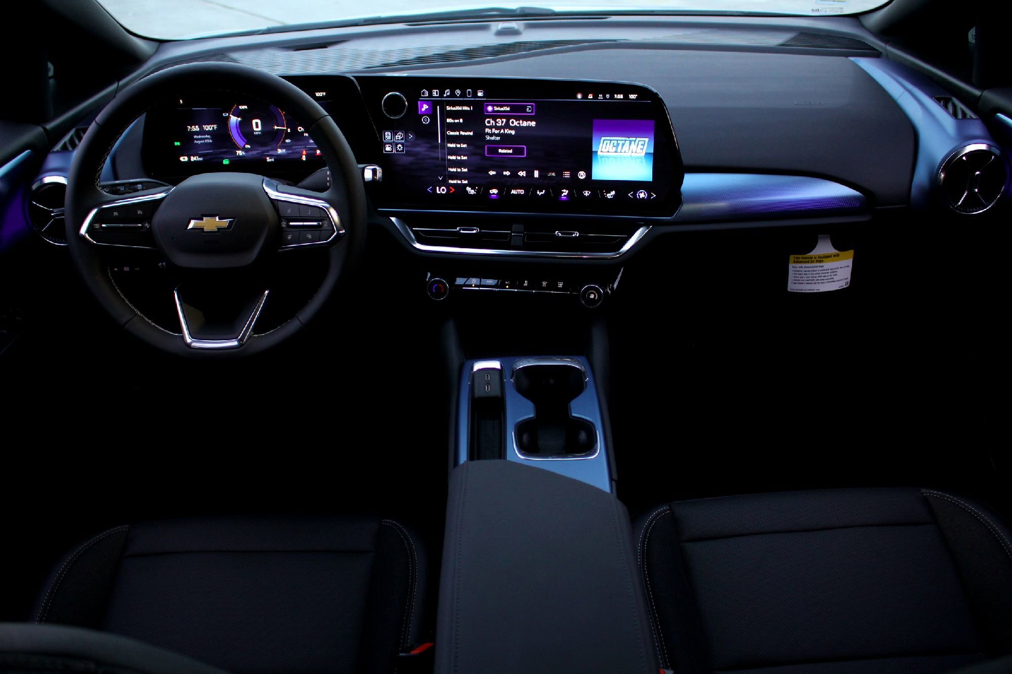2025 Chevrolet Equinox EV LT - Photo 15