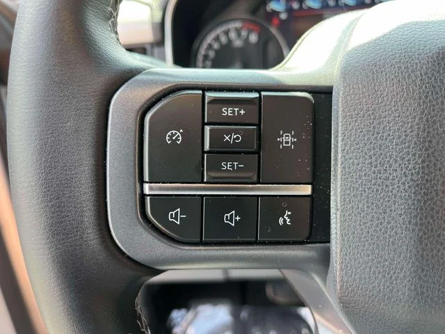 Certified Used 2023 Silver Metallic Ford XLT image 31