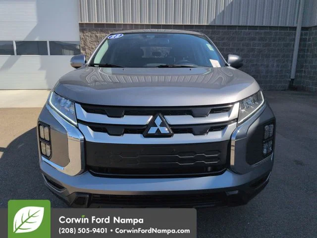 Used 2022 Mercury Gray Metallic Mitsubishi  image 8