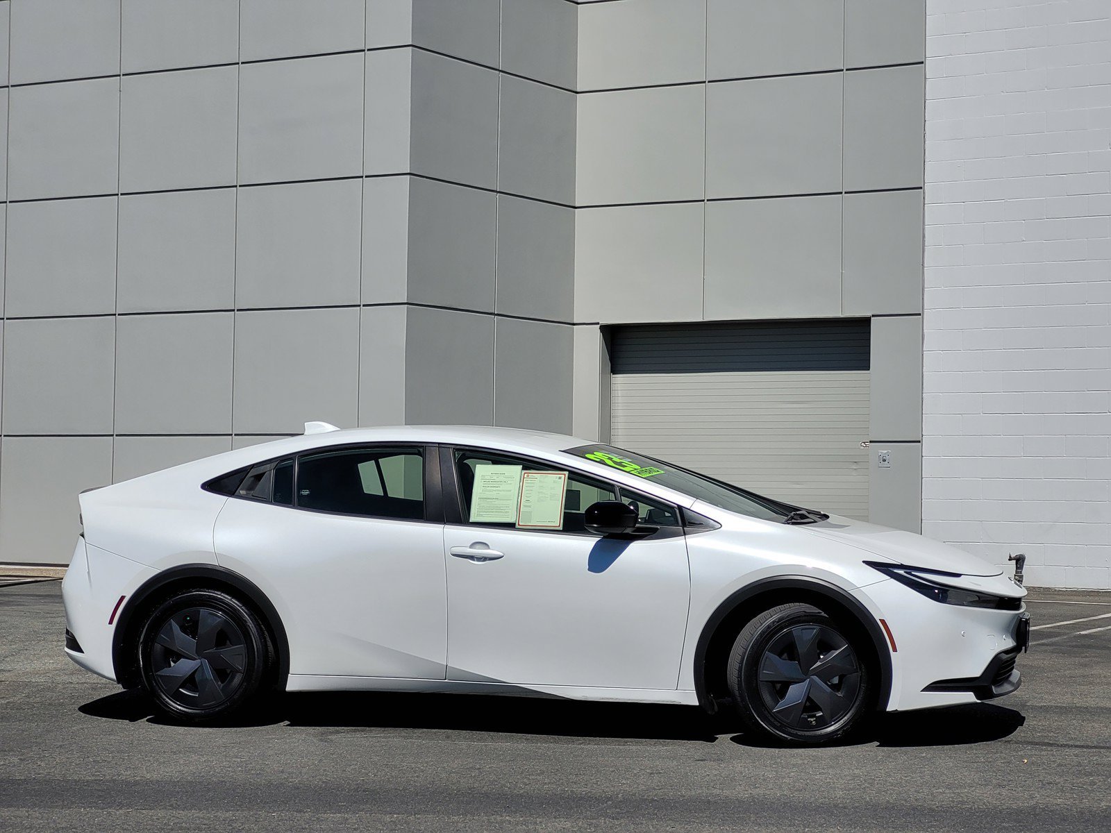 Used 2023 White Toyota  image 3