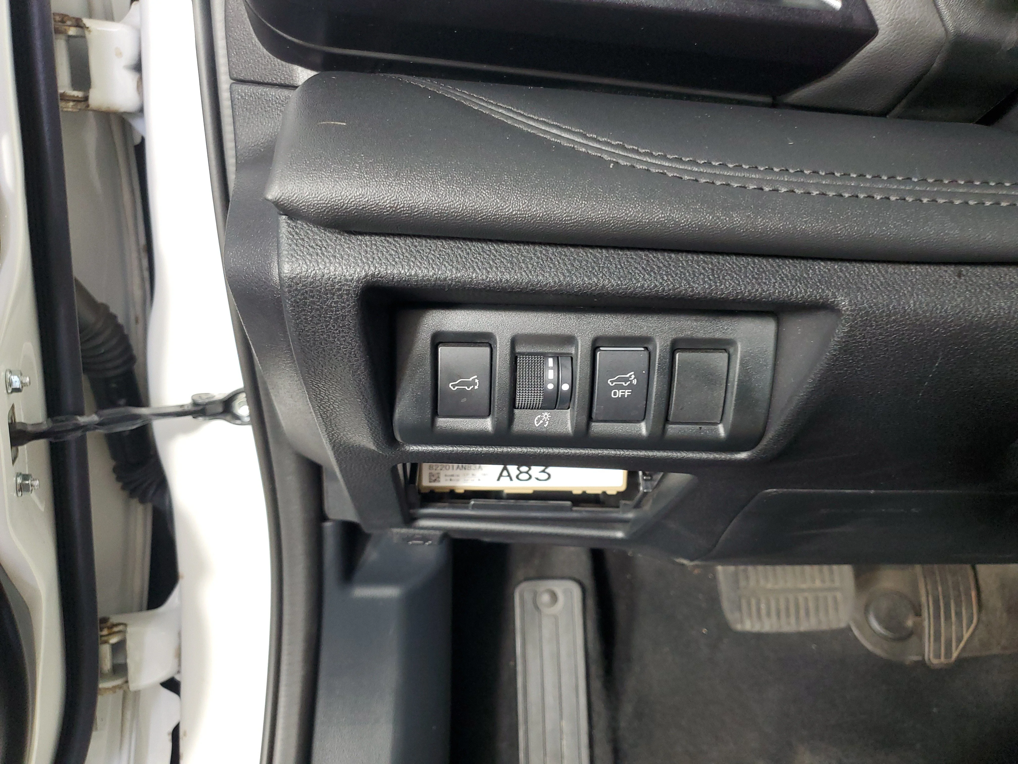 Used 2024 Crystal White Pearl Subaru Wilderness image 27