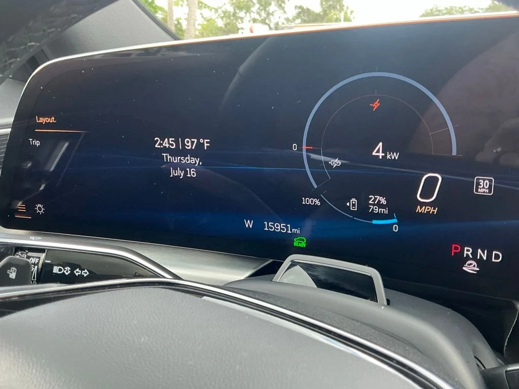 Used 2024 White Cadillac Sport image 35