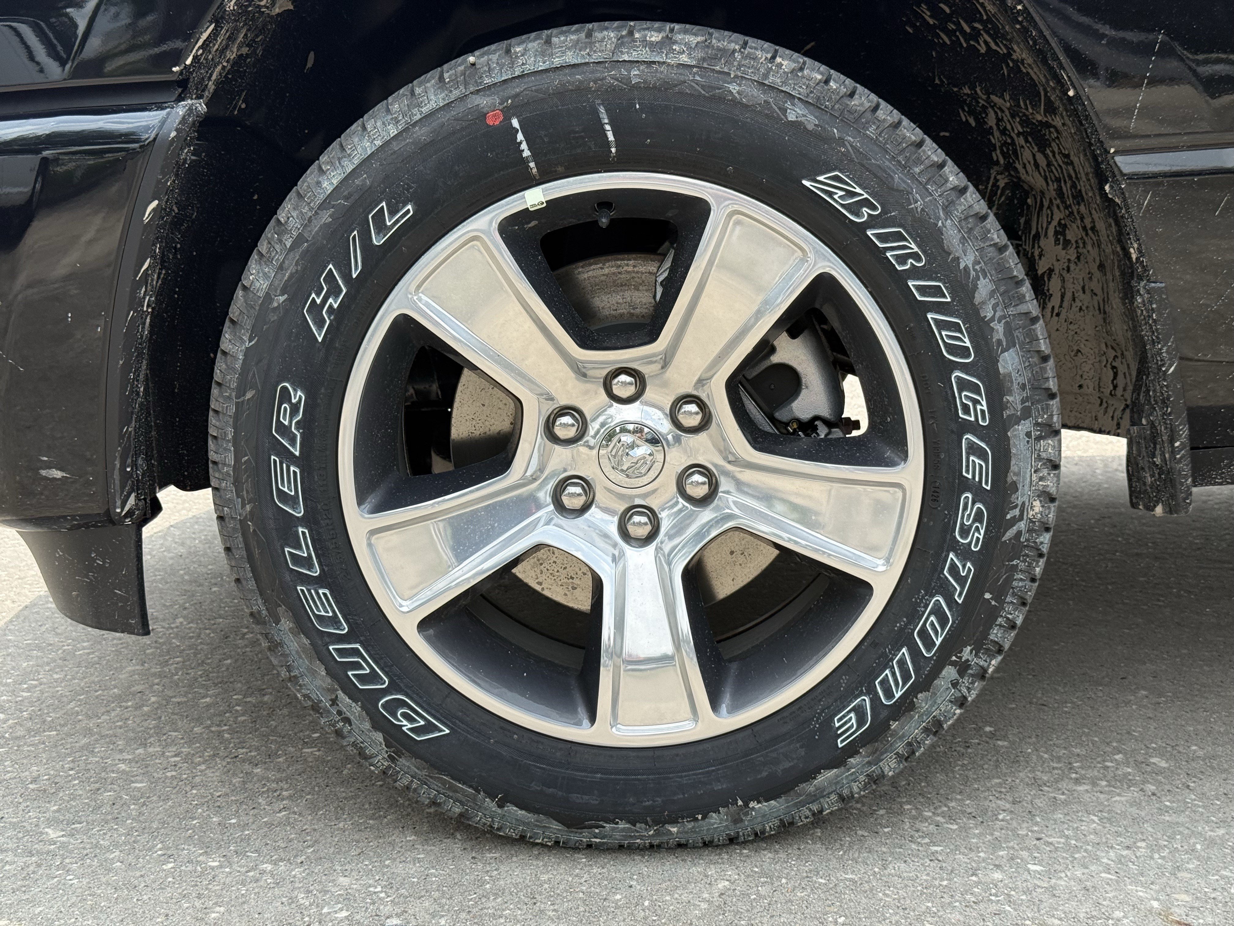 New 2026 Diamond Black Crystal Pearl-Coat Exterior Paint RAM Express image 8