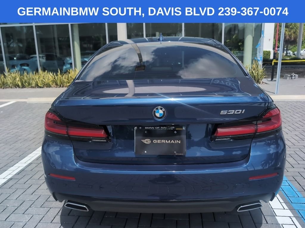 Used 2023 Blue Metallic BMW 530i image 3