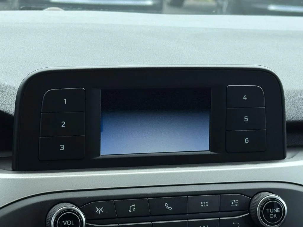 Used 2021 Blue Ford S image 18