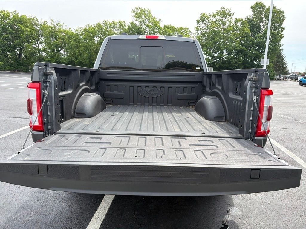 Used 2023 Gray Metallic Ford Lariat image 20