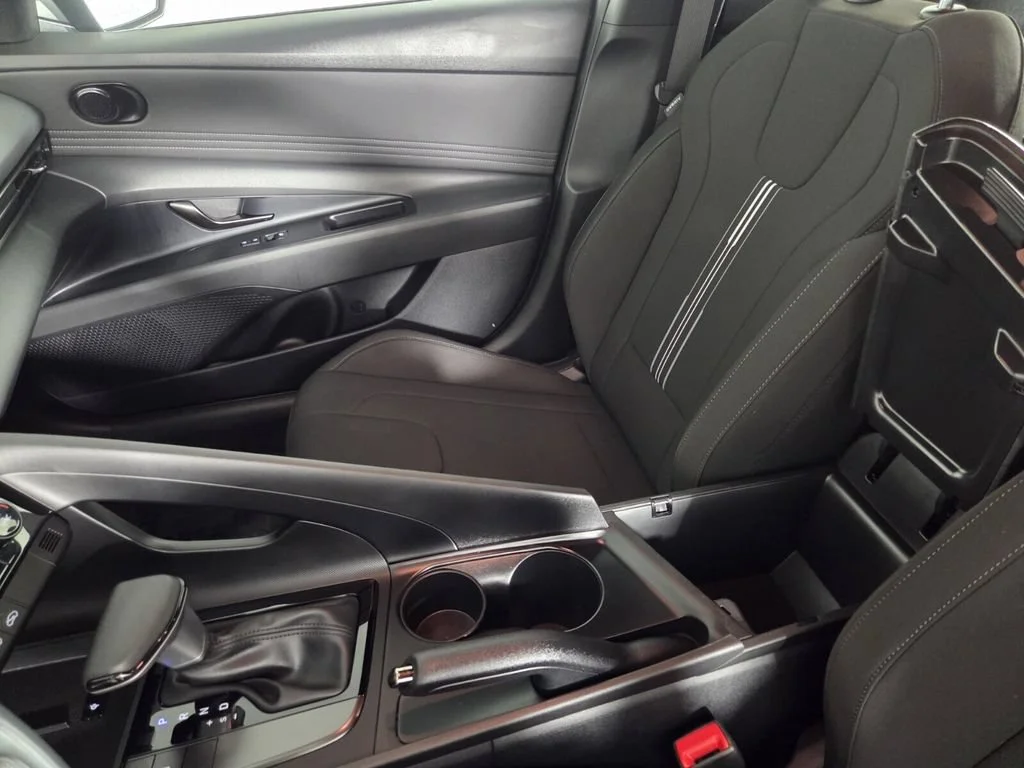 Used 2026 Intense Blue Hyundai SEL Sport image 21