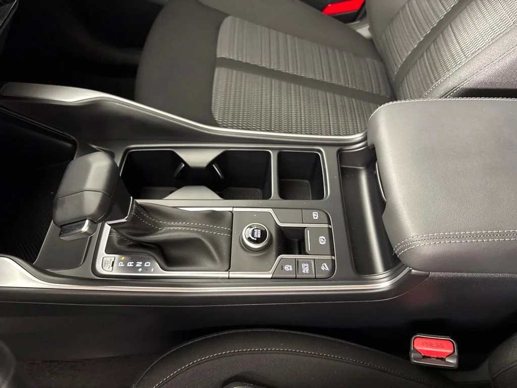 New 2026 Ivory Silver Kia LX image 39