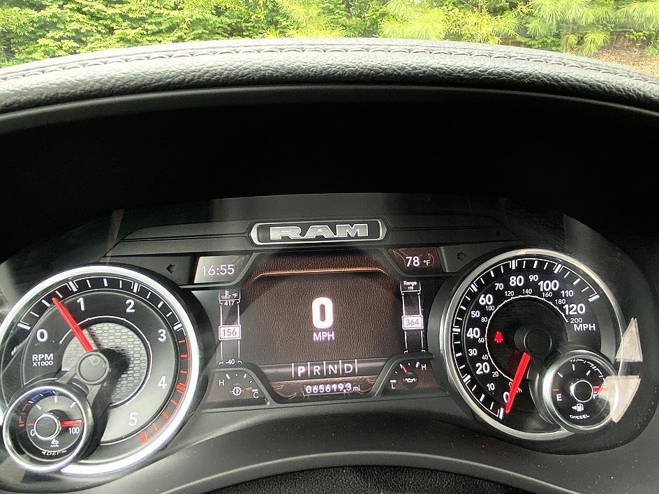 Used 2022 Bright White Clearcoat Ram Laramie image 16