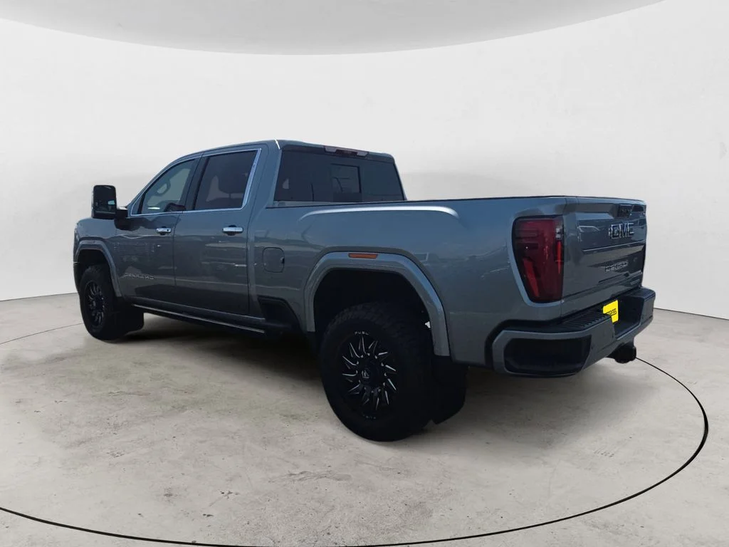 Used 2024 Silver GMC Denali Ultimate image 7