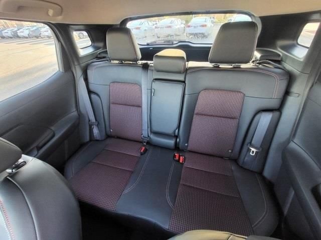 2026 Nissan KICKS SR - Photo 12