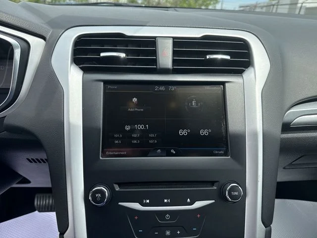 Used 2013 Red Ford SE image 14