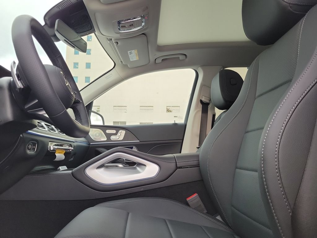 New 2026 Selenite Grey Metallic Mercedes-Benz GLS 450 image 19