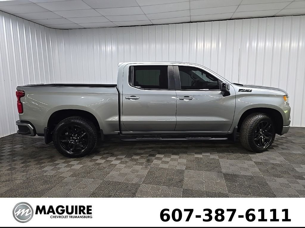 Used 2023 Gray Chevrolet RST image 2