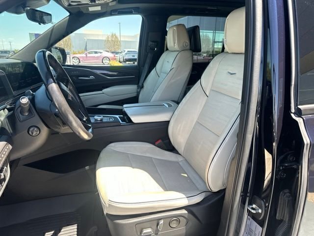 Used 2023 Blue Cadillac Sport image 9