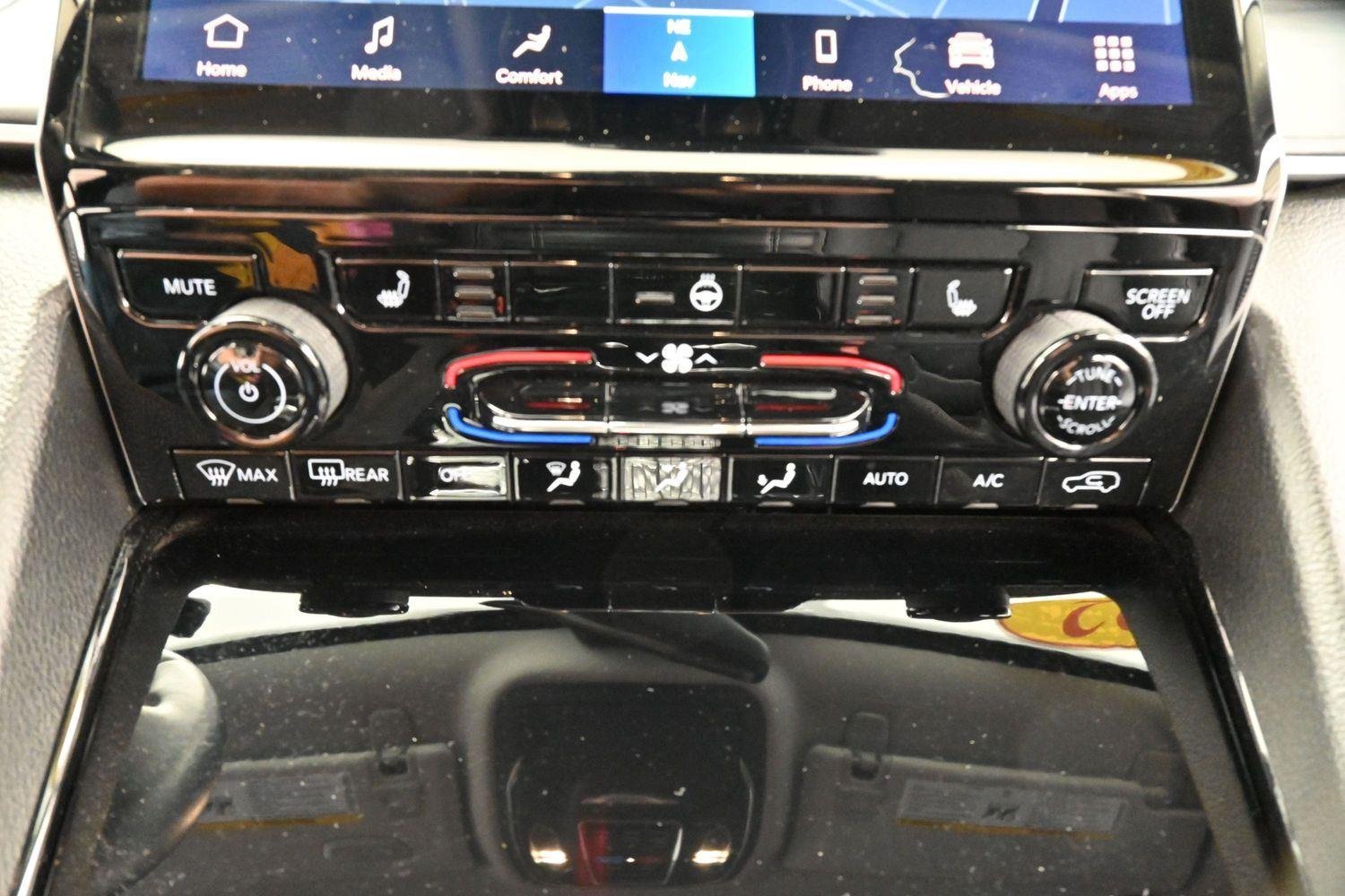 Used 2022 Red Jeep Limited image 25
