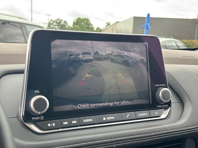 Used 2023 Black Nissan SV image 20