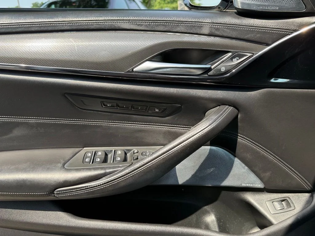 Used 2019 White BMW Competition image 25
