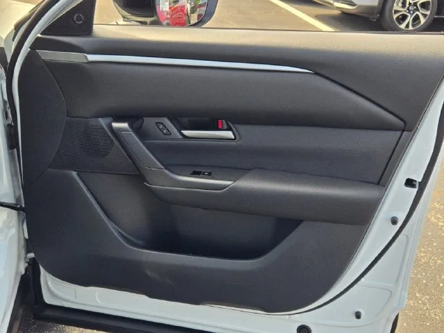 New 2026 Wind Chill Pearl Mazda Preferred AWD image 4