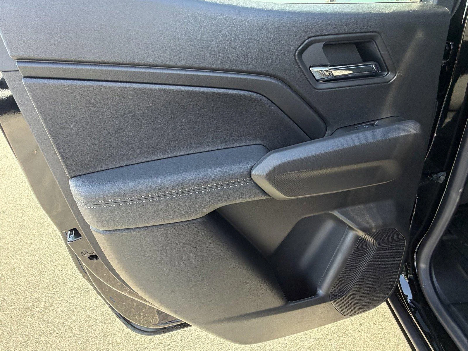 New 2026 Onyx Black GMC Elevation image 14